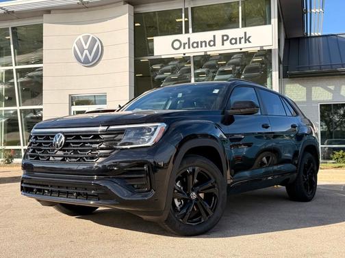 2026 Volkswagen Atlas Cross Sport 2.0T SEL R-Line Black
