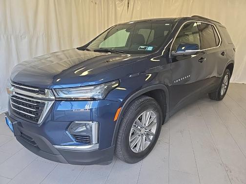 2022 Chevrolet Traverse LT Cloth