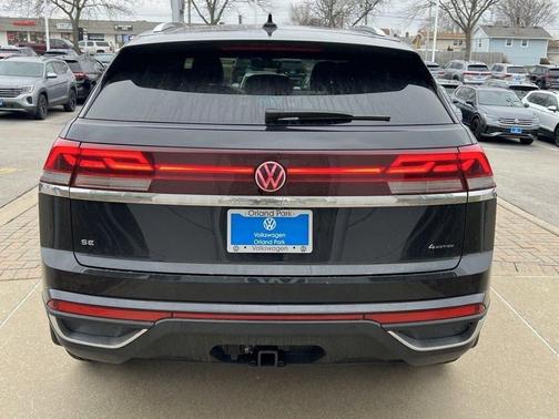 2025 Volkswagen Atlas Cross Sport 2.0T SE w/Technology