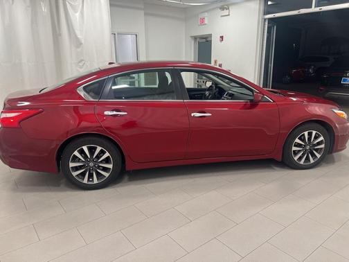 2017 Nissan Altima 2.5 SV