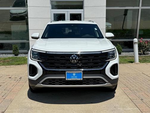 2025 Volkswagen Atlas Cross Sport 2.0T SE