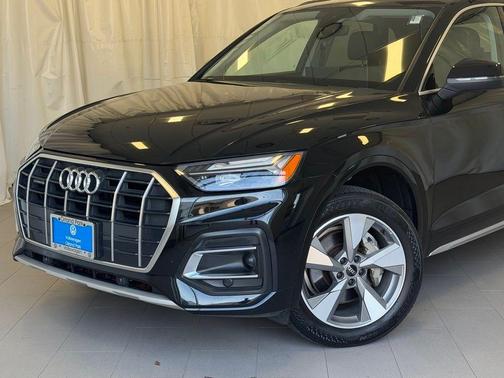 2023 Audi Q5 40 Premium
