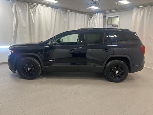 2021 GMC Acadia AT4