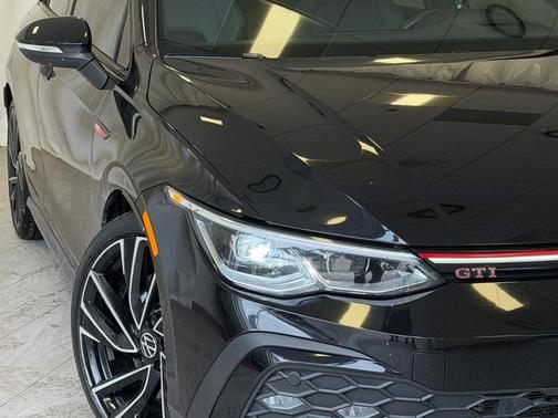 2022 Volkswagen Golf GTI 2.0T Autobahn