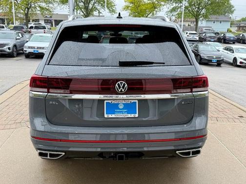 2025 Volkswagen Atlas 2.0T SEL Premium R-Line