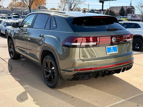 2026 Volkswagen Atlas Cross Sport 2.0T SEL R-Line Black