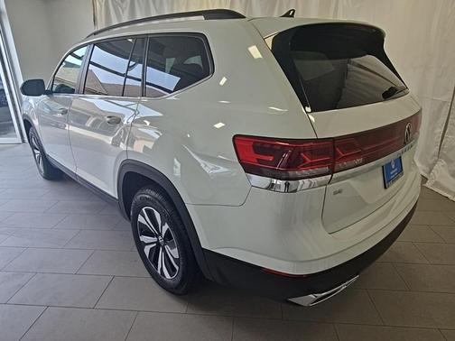 2024 Volkswagen Atlas 2.0T SE
