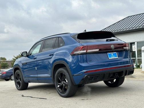 2025 Volkswagen Atlas Cross Sport 2.0T SEL R-Line Black
