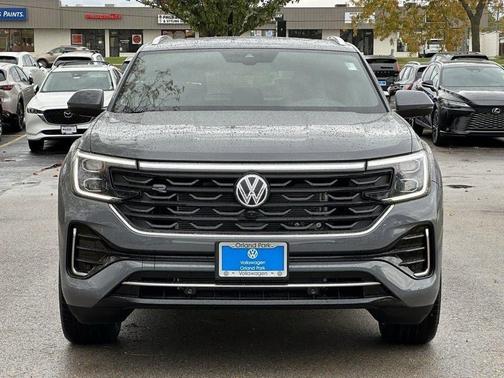 2025 Volkswagen Atlas Cross Sport 2.0T SEL Premium R-Line