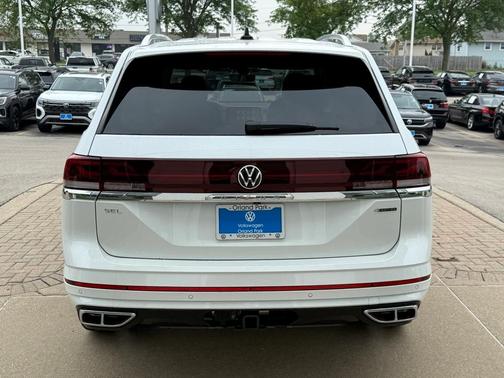 2025 Volkswagen Atlas 2.0T SEL Premium R-Line