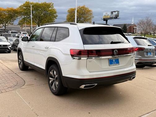 2026 Volkswagen Atlas 2.0T SE