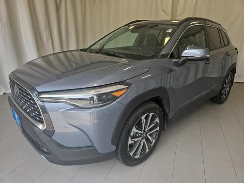 2022 Toyota Corolla Cross XLE