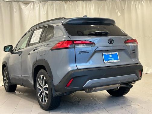 2022 Toyota Corolla Cross XLE