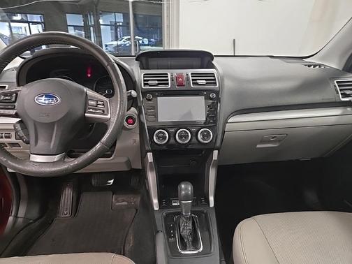 2016 Subaru Forester 2.5i Touring