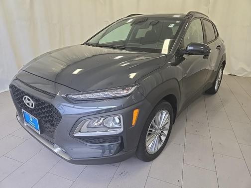 2021 Hyundai KONA SEL Plus