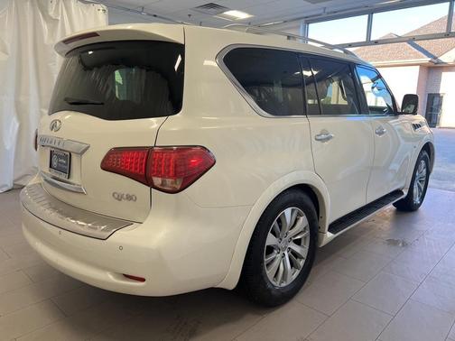2016 INFINITI QX80 Base