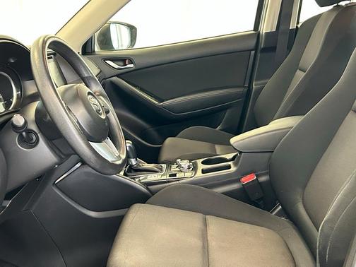 2016 Mazda CX-5 Sport