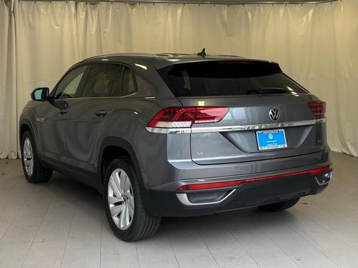 2023 Volkswagen Atlas Cross Sport 2.0T SE w/Technology