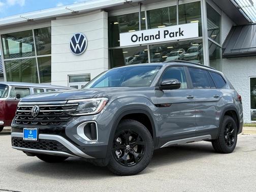 2025 Volkswagen Atlas 2.0T Peak Edition
