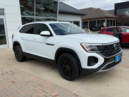2025 Volkswagen Atlas Cross Sport 2.0T SE w/Technology