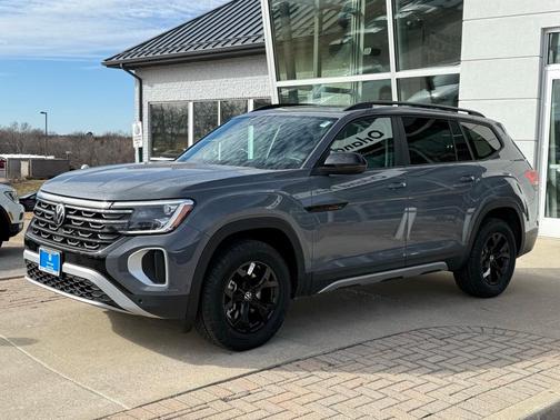 2025 Volkswagen Atlas 2.0T Peak Edition