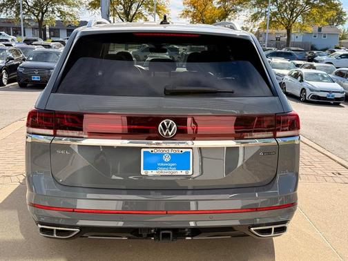 2025 Volkswagen Atlas 2.0T SEL Premium R-Line