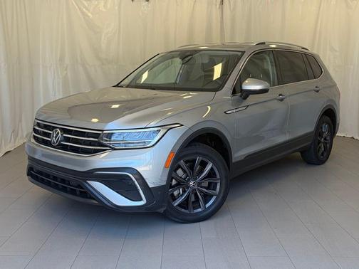 Pyrite Silver Metallic 2022 Volkswagen Tiguan 2.0T SE