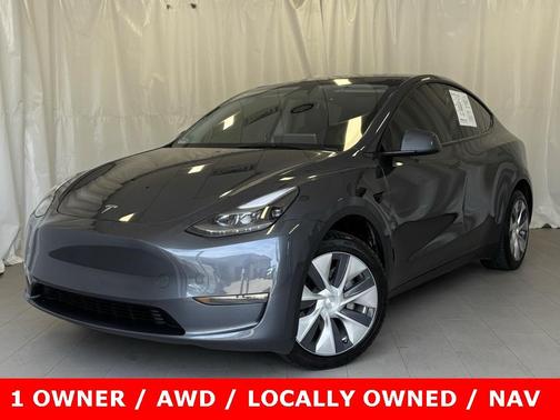2023 Tesla Model Y Long Range
