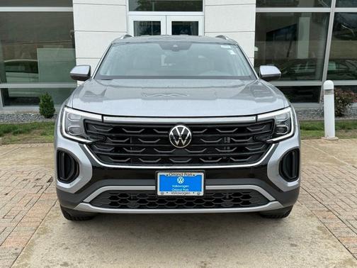 2025 Volkswagen Atlas Cross Sport 2.0T SE