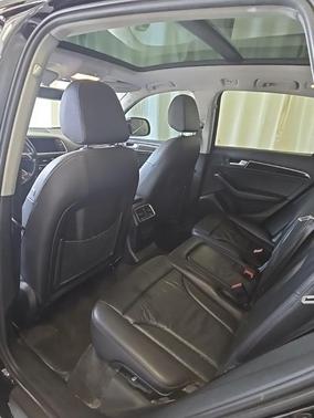 Brilliant Black 2015 Audi Q5 2.0T Premium