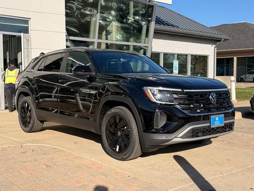 2026 Volkswagen Atlas Cross Sport 2.0T SE