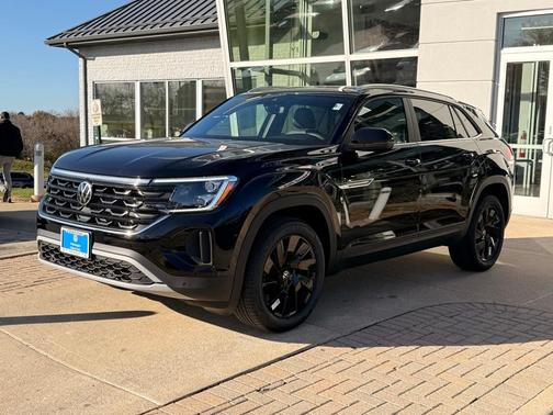 2026 Volkswagen Atlas Cross Sport 2.0T SE