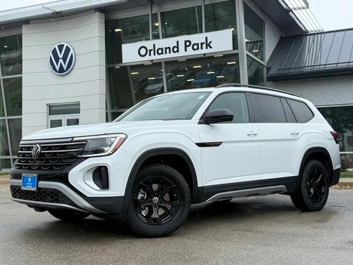 2025 Volkswagen Atlas 2.0T Peak Edition