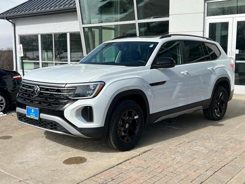 2025 Volkswagen Atlas 2.0T Peak Edition