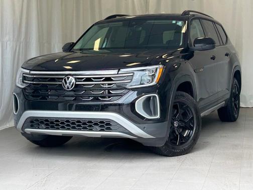2024 Volkswagen Atlas 2.0T Peak Edition SE w/Technology