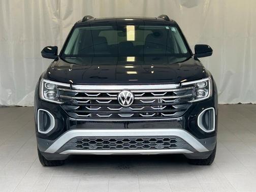 2024 Volkswagen Atlas 2.0T Peak Edition SE w/Technology