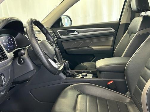 2022 Volkswagen Atlas 3.6L SEL Premium R-Line