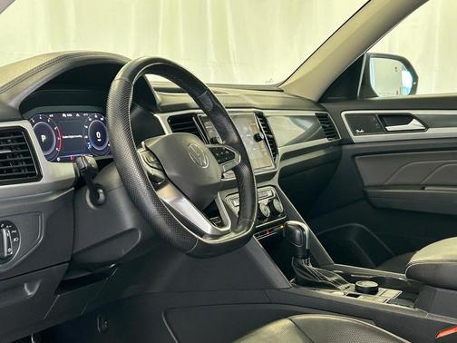 2022 Volkswagen Atlas 3.6L SEL Premium R-Line
