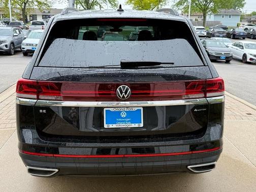 2025 Volkswagen Atlas 2.0T SE