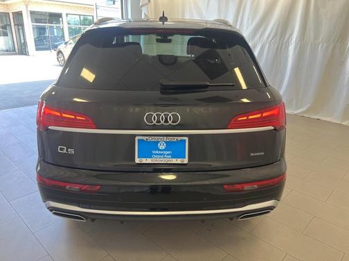 2022 Audi Q5 45 S line quattro Premium