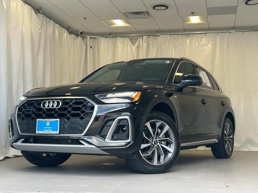 2022 Audi Q5 45 S line quattro Premium