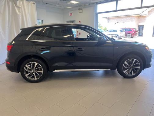 2022 Audi Q5 45 S line quattro Premium