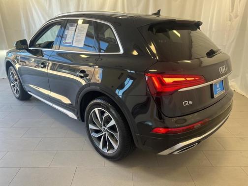 2022 Audi Q5 45 S line quattro Premium