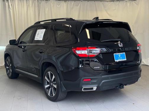 2023 Honda Pilot Touring