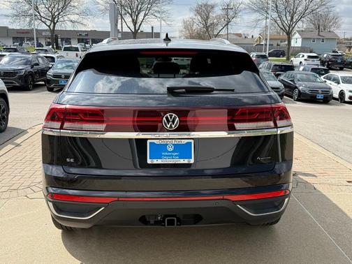 2025 Volkswagen Atlas Cross Sport 2.0T SE w/Technology