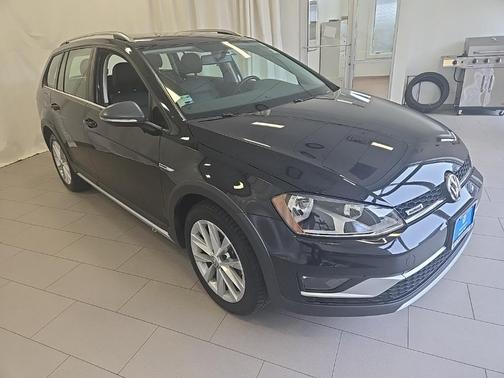 2017 Volkswagen Golf Alltrack TSI S