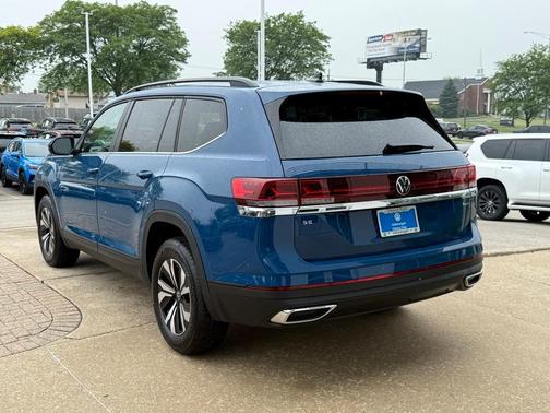 2025 Volkswagen Atlas 2.0T SE