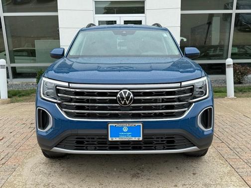 2025 Volkswagen Atlas 2.0T SE