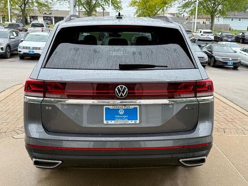 2025 Volkswagen Atlas 2.0T SE