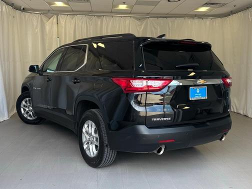 2021 Chevrolet Traverse LT Cloth